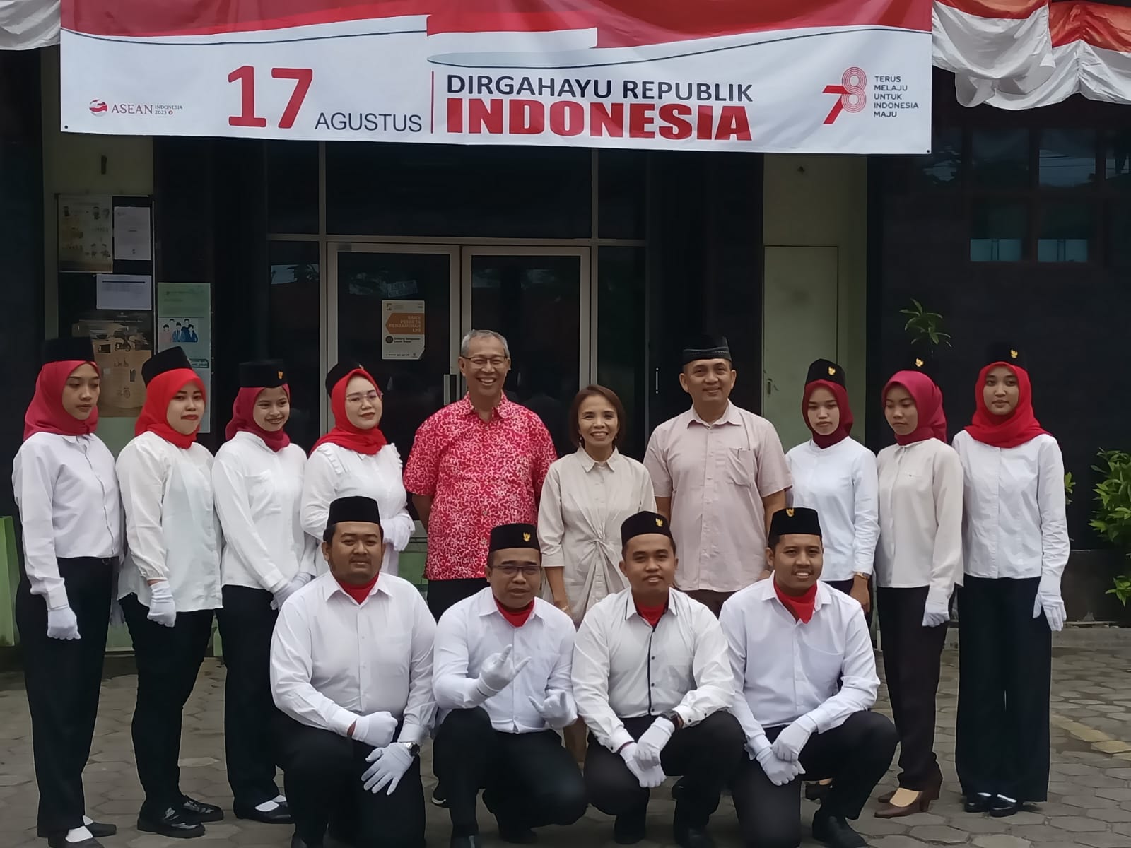 Upacara Bendera dalam rangka Dirgahayu Republik Indonesia ke 78 BPR Profidana Paramitra